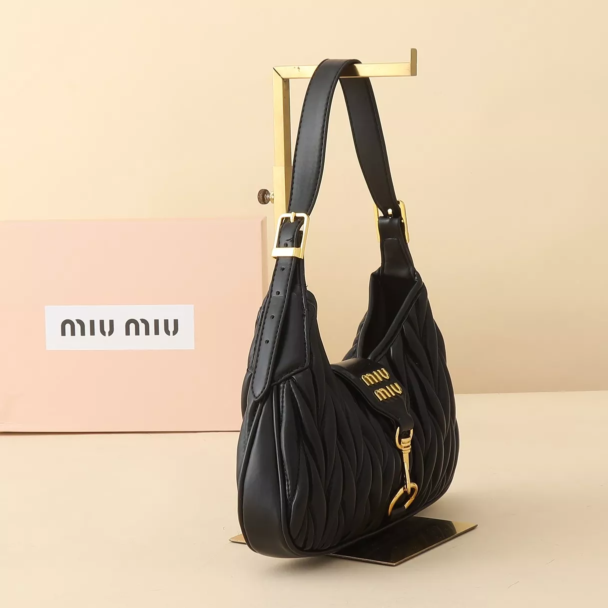 miu miu aaa qualite shoulder sac pour femme s_12754a41